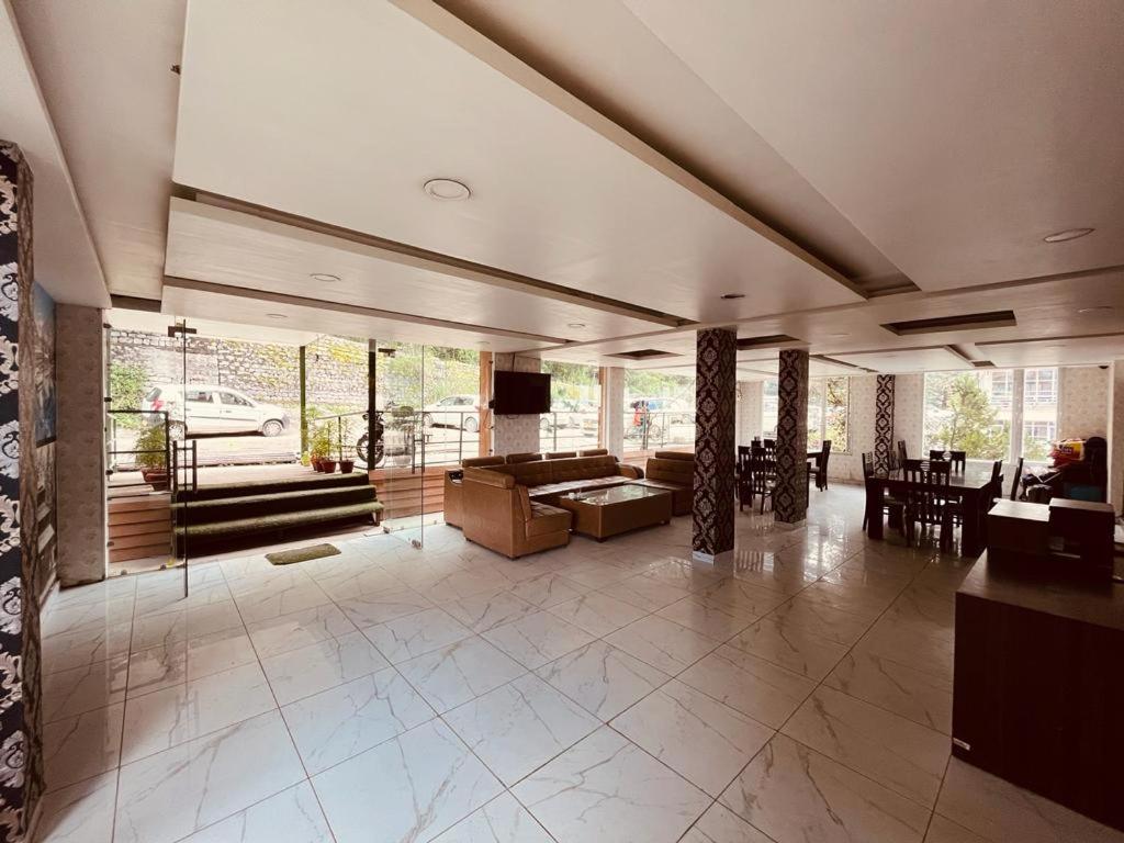 Hotel Royal Residency Manāli Exterior foto