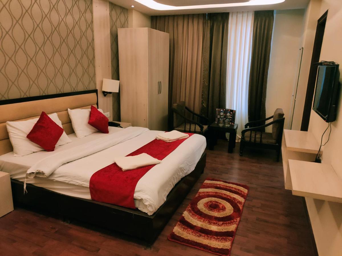 Hotel Royal Residency Manāli Exterior foto