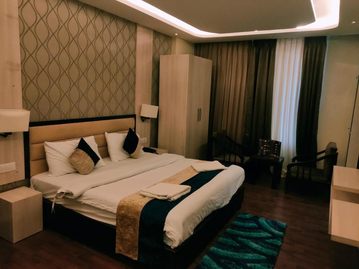Hotel Royal Residency Manāli Exterior foto
