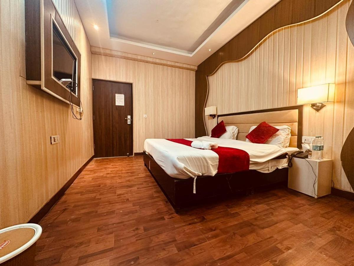 Hotel Royal Residency Manāli Exterior foto