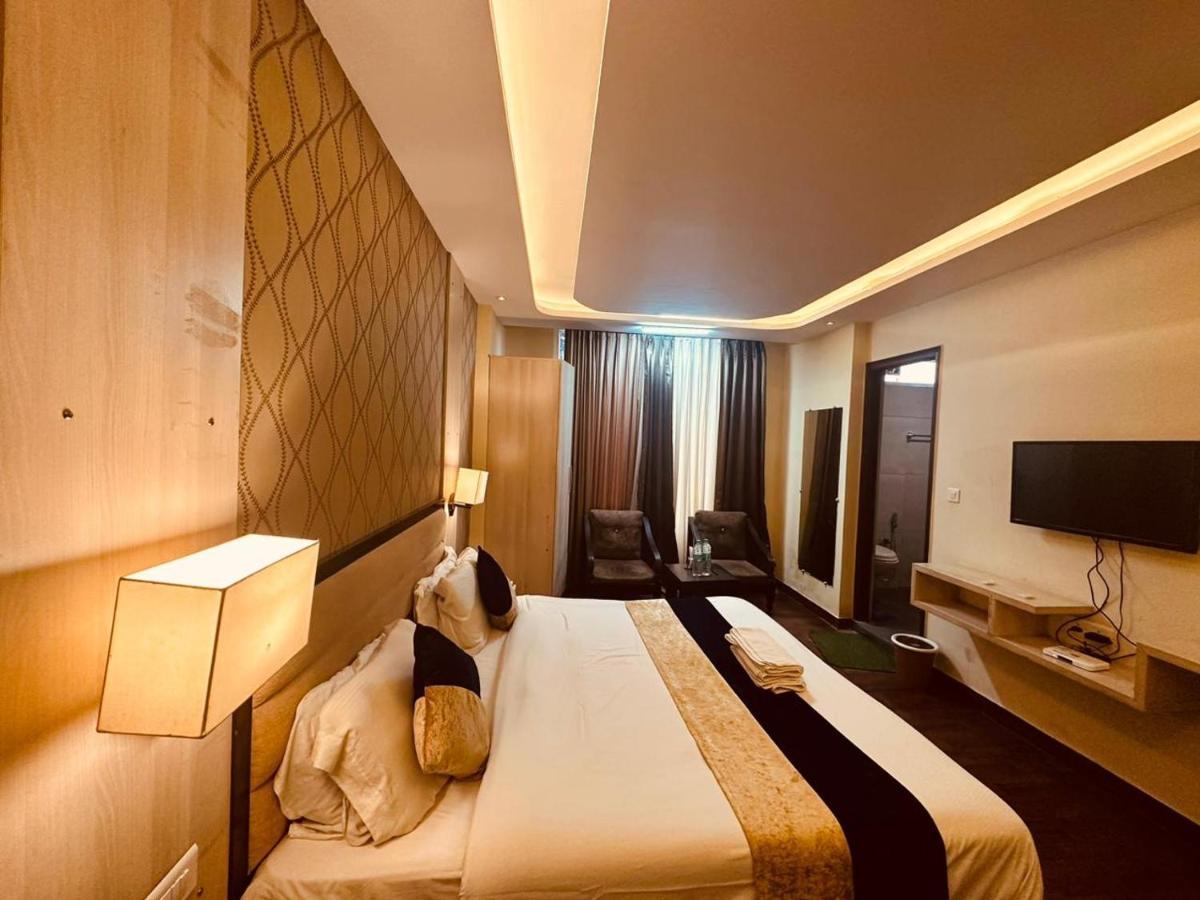 Hotel Royal Residency Manāli Exterior foto