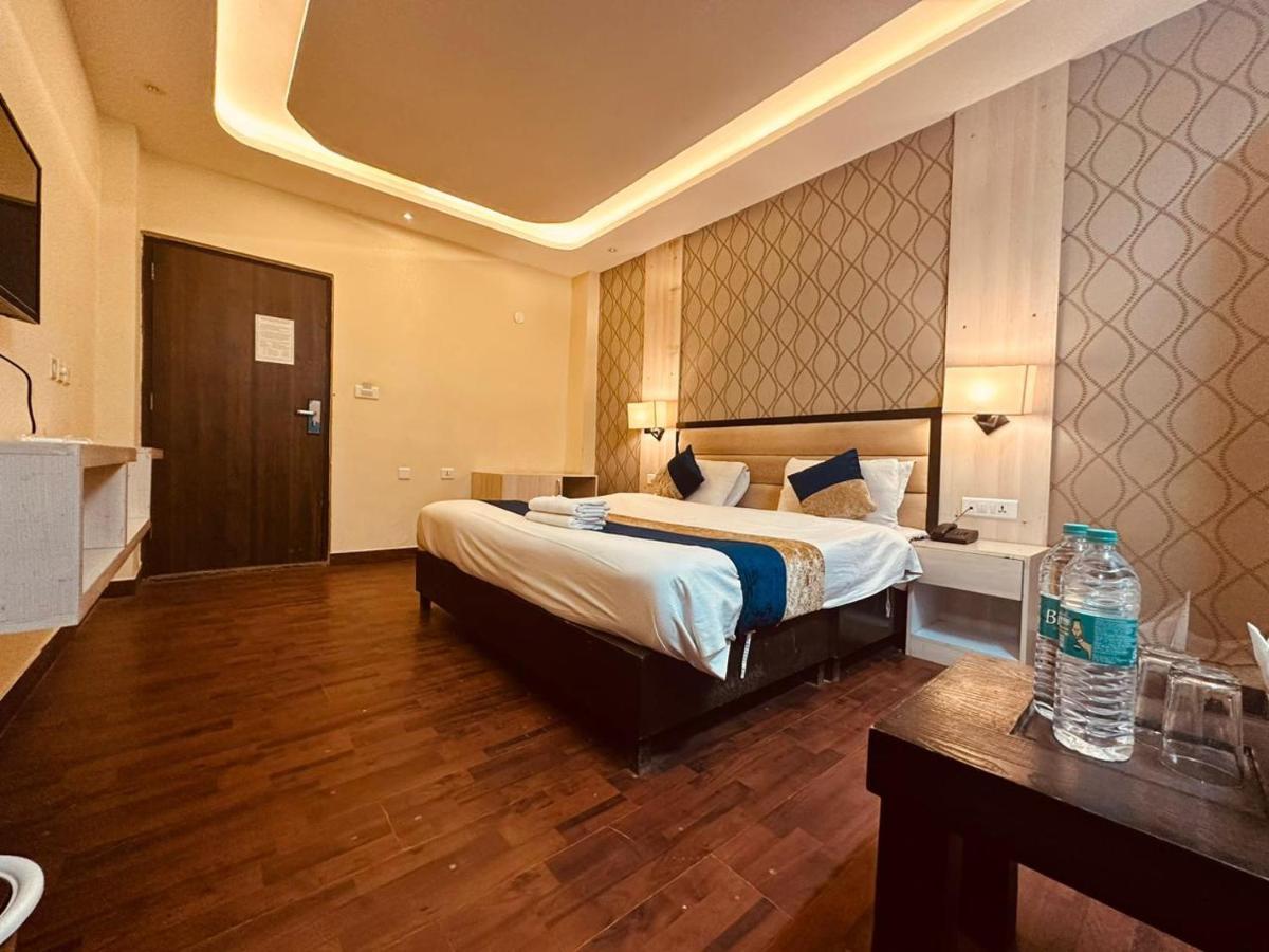 Hotel Royal Residency Manāli Exterior foto